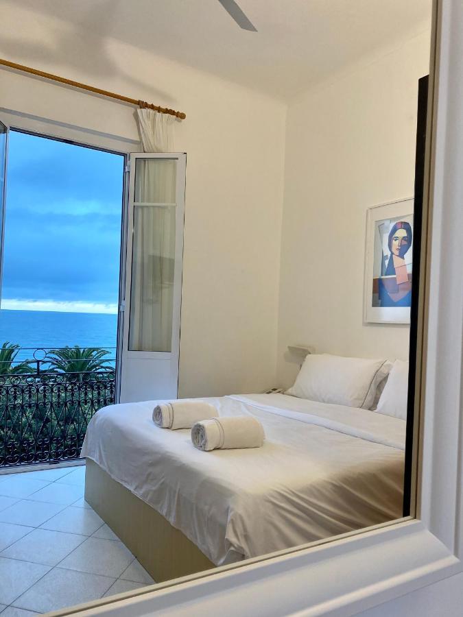 Hotel Alba Chiara ฟีนาเลลีกูเร ภายนอก รูปภาพ