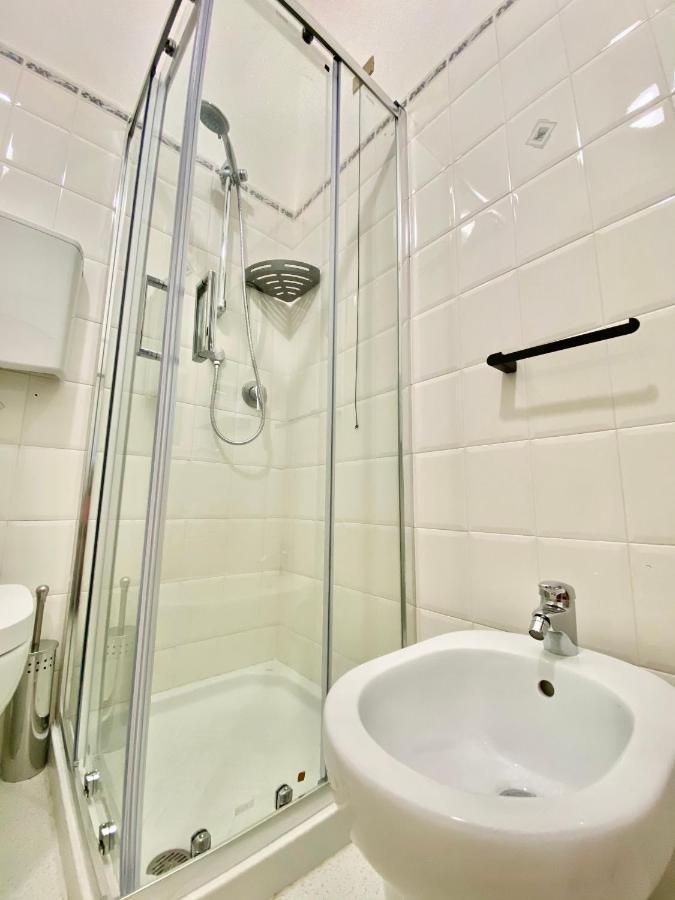 Hotel Alba Chiara ฟีนาเลลีกูเร ภายนอก รูปภาพ