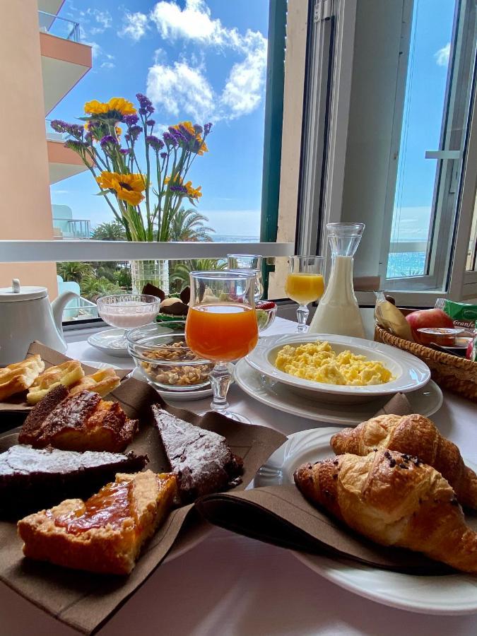 Hotel Alba Chiara ฟีนาเลลีกูเร ภายนอก รูปภาพ